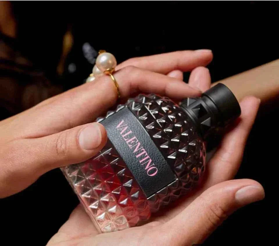 Valentino Born in Roma Intense Eau de Parfum Intense Spray 3.4 fl oz
